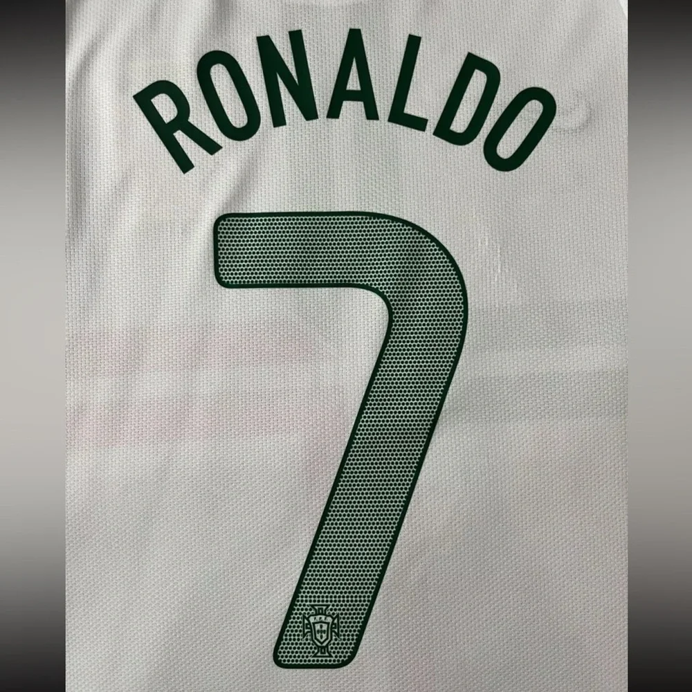 Ronaldo #7 Portugal Longsleeve Soccer Jersey Retro Euro 2012 Away White - Picture 3 of 7